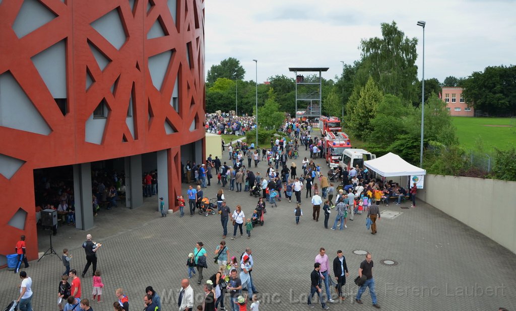 Tag der Offenen Tuer BF Koeln Weidenpesch Scheibenstr P749.JPG